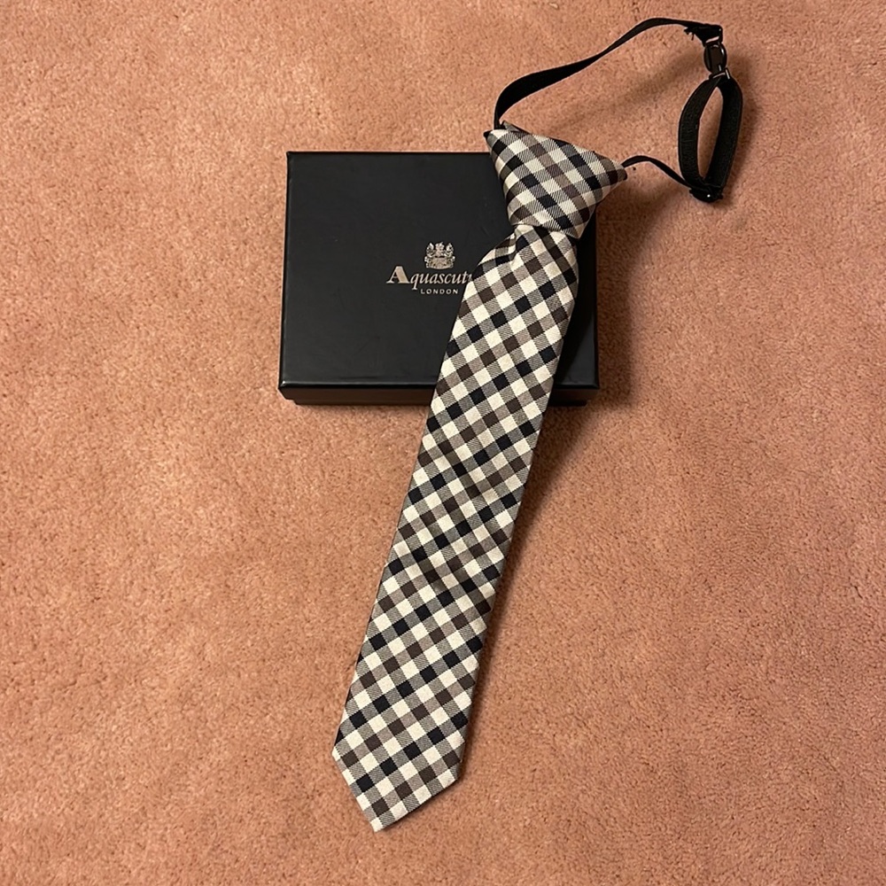 Aquascutum boy’s clip-on tie